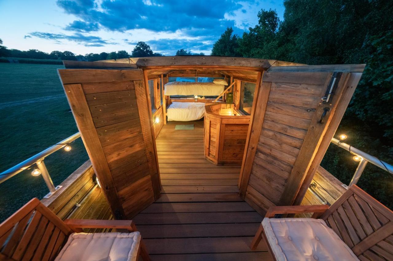 Delightful 2 Bed Double Decker Bus With Hot Tub Hotel Uckfield Eksteriør billede